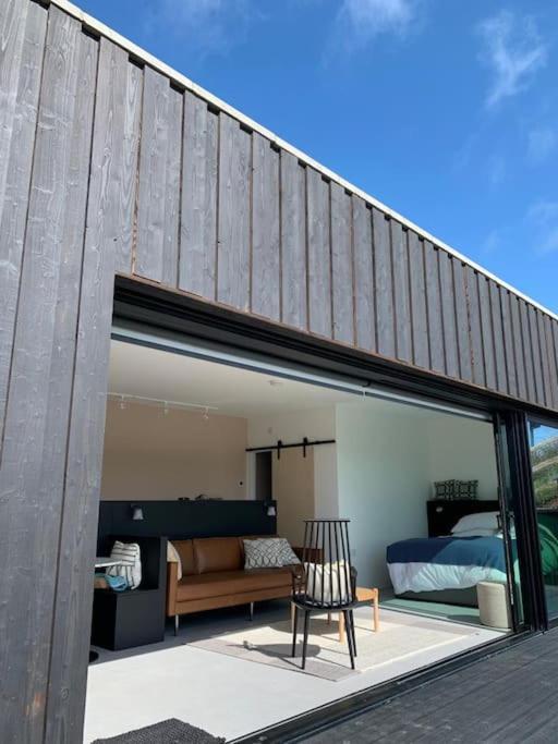 Subterranean Studio With Panoramic Costal Views And Sauna Newgale Exterior photo